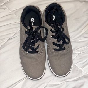 heelys